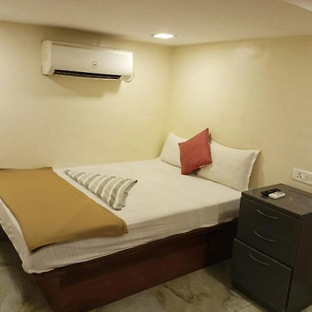 New Hotel Tara By Glitz Hotels Mumbai  Buitenkant foto